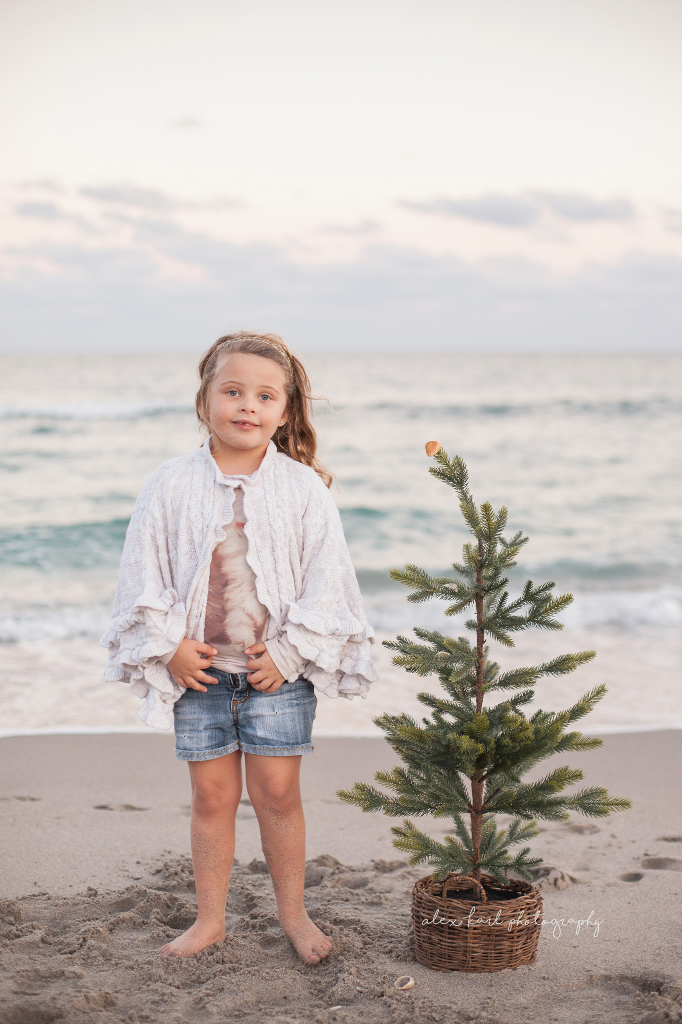 A girl is by a tree | Alex Karl Photography | Palm Beach Family Photographer