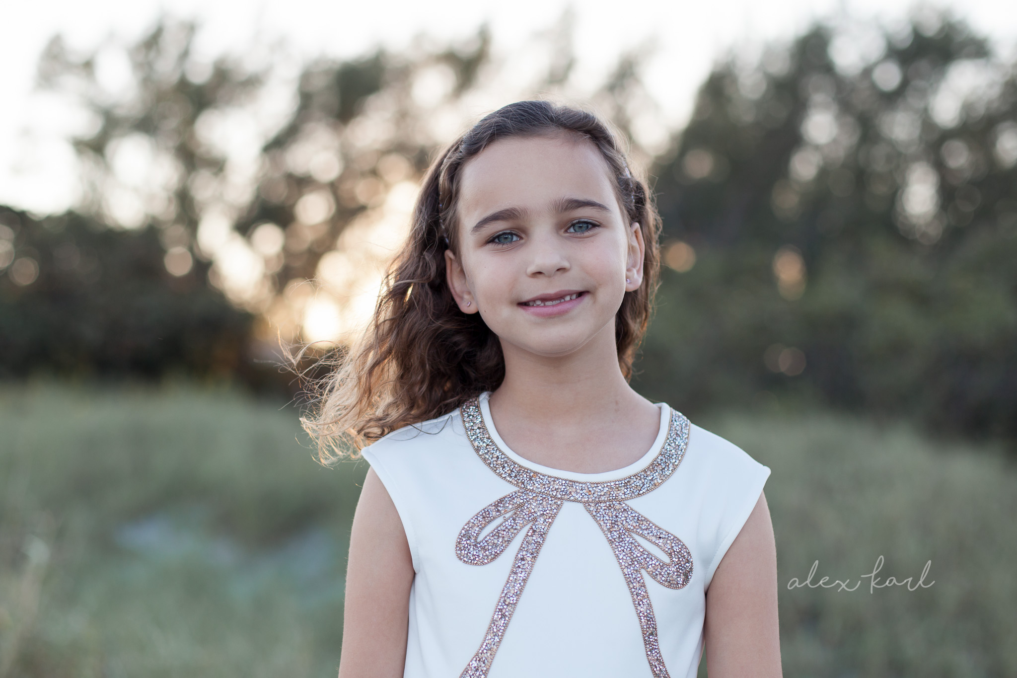 A little girl smiles | Alex Karl Photography | Palm Beach Family Photographer